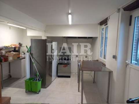 Bureaux et commerces 4 pièces