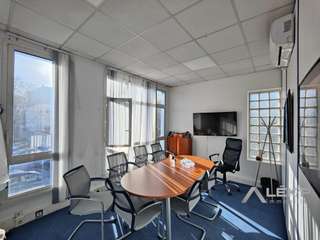 Bureaux et commerces 15 pièces Bureaux et commerces 15 pièces