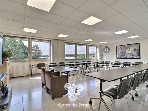 Bureaux et commerces 3 pièces