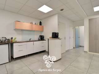 Bureaux et commerces 3 pièces