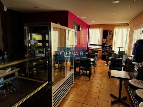 Bureaux et commerces 6 pièces