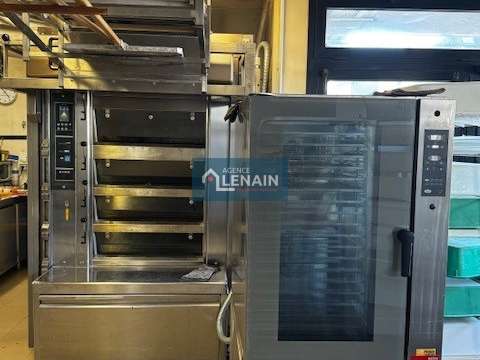 Bureaux et commerces 6 pièces