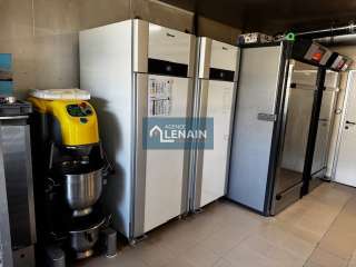 Bureaux et commerces 6 pièces