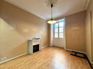 Bureaux et commerces 4 pièces