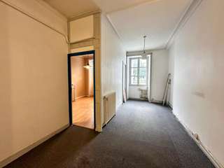 Bureaux et commerces 4 pièces