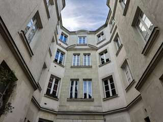 Bureaux et commerces 4 pièces