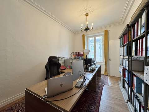 Bureaux et commerces 5 pièces