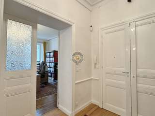 Bureaux et commerces 5 pièces