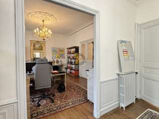 Bureaux et commerces 5 pièces