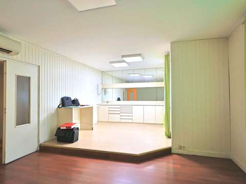 Bureaux et commerces 5 pièces