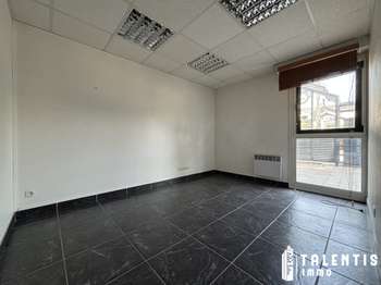 Bureaux et commerces 2 pièces