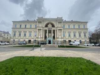 Bureaux et commerces 2 pièces