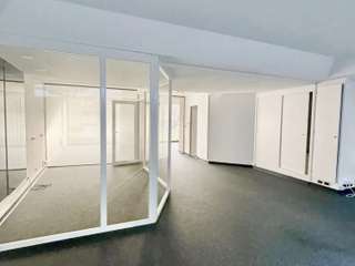 Bureaux et commerces 4 pièces