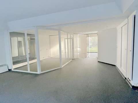 Bureaux et commerces 4 pièces