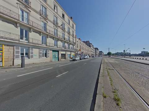 Bureaux et commerces 4 pièces