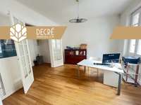 Bureaux et commerces 4 pièces
