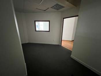 Bureaux et commerces 3 pièces