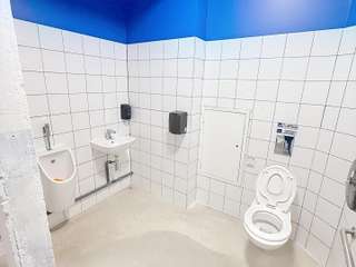 Bureaux et commerces 4 pièces