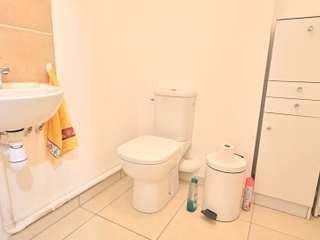 Bureaux et commerces 2 pièces