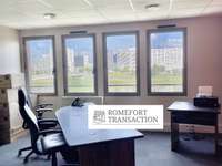 Bureaux et commerces 19 pièces