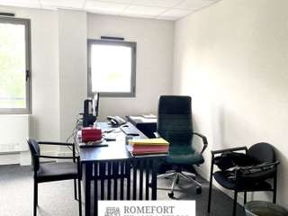 Bureaux et commerces 19 pièces