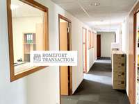 Bureaux et commerces 19 pièces