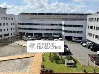 Bureaux et commerces 19 pièces