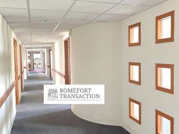 Bureaux et commerces 19 pièces