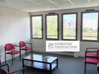 Bureaux et commerces 19 pièces
