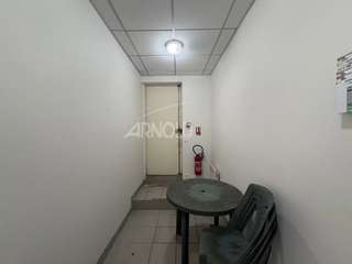 Bureaux et commerces 10 pièces