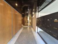 Bureaux et commerces 5 pièces