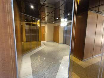 Bureaux et commerces 5 pièces