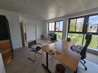Bureaux et commerces 5 pièces