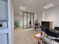 Bureaux et commerces 5 pièces