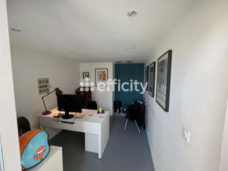 Bureaux et commerces 8 pièces