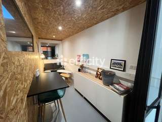 Bureaux et commerces 8 pièces