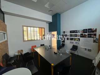 Bureaux et commerces 8 pièces