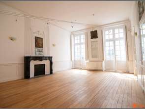 Vente Bureaux et commerces 200 m&sup2;Nantes Quartier CHU
