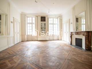 Bureaux et commerces 8 pièces