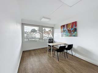 Bureaux et commerces 3 pièces
