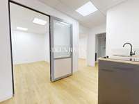 Bureaux et commerces 4 pièces Bureaux et commerces 4 pièces