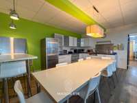 Bureaux et commerces 15 pièces