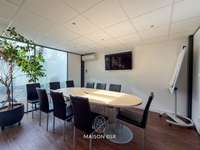 Bureaux et commerces 15 pièces