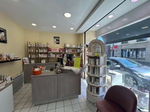 Bureaux et commerces 3 pièces