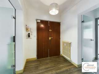 Bureaux et commerces 2 pièces