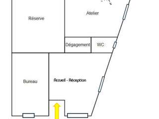 Bureaux et commerces 4 pièces