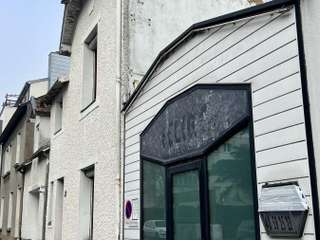 Bureaux et commerces 4 pièces Bureaux et commerces 4 pièces