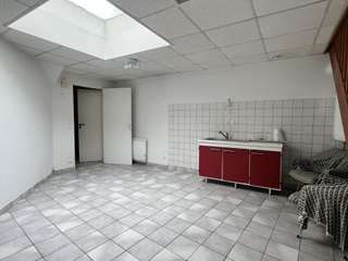 Bureaux et commerces 4 pièces Bureaux et commerces 4 pièces