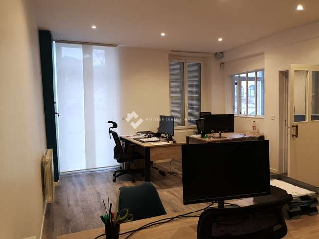 Local commercial 76 m² · à Nanteuil-le-Haudouin · 76 m² · 212 000 €