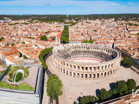 Bureaux et commerces Nîmes 30